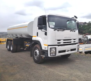 2014- Isuzu Fvz1600 Watertanker Truck- T650