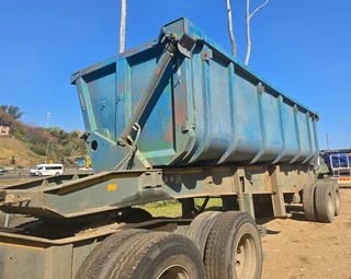 2008- Cargo Lite Elevating Trailer- T799