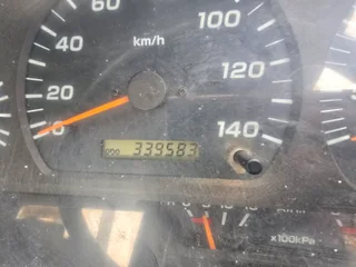 2012- UD100 DROPSIDE BODY TRUCK- T803