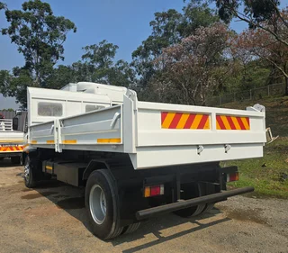 2007- ISUZU FSR700 TIPPER TRUCK- T806