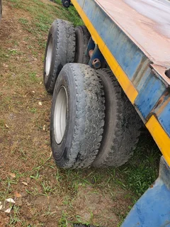 1972- HENRED FRUEHAUF SEMI TRAILER FLATDECK- T809