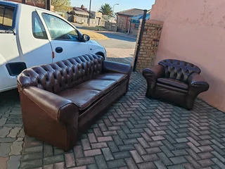 Genuine Chesterfield leather couches (3&#43;1)