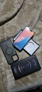 Iphone 12 Pro Max 256gb, battery healthiness 70