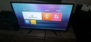 32&#34; smart Telefunken tv with remote