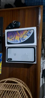Iphone XS Maxi 64gb,battery healthiness 100(replaced)