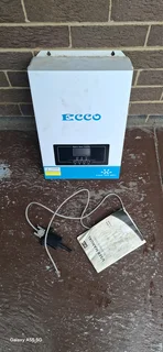 48/5500watts Ecco Hybrid inverter with built-in mppt solar controller