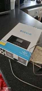 48/5500watts Ecco Hybrid inverter with built-in mppt solar controller