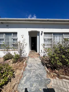 Family Home For Rent Near School