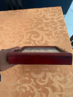 Glass chess with wooden case