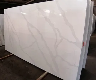 Quartz, Sintered stone and Granite countertops / slabs
