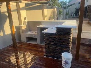 Kitchen : Quartz stone Countertopd