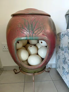 Fire pot. &#34;Hot art&#34;         R 19000  Neg.