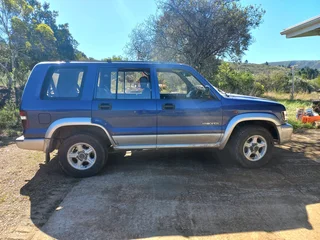Isuzu Trooper.  R70000