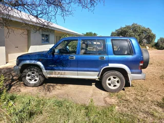 Isuzu Trooper.  R70000