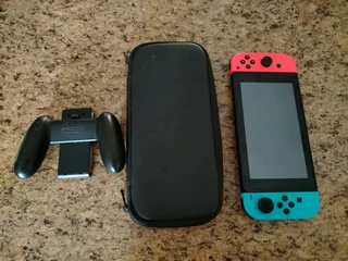 Nintendo Switch Console Bundle - Excellent Condition
