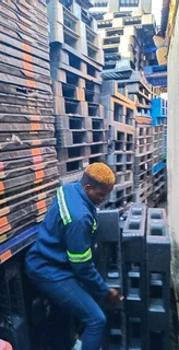 Quality and strong plastic pallets for sale