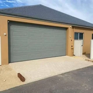 quality painter/ tiler / handyman available for work