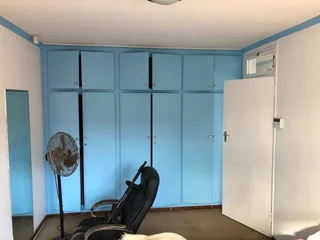 very good painter/ tiler/ handyman available