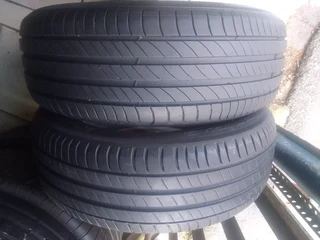 2x 215/60/r17 Michelin Primary 4 Tyres 95% Tread Life Call Paul 0632489024 Negotiable Yes