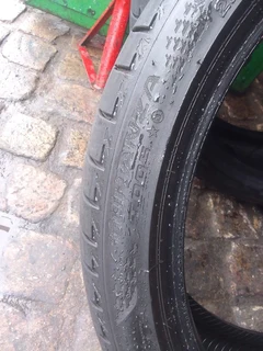 225/40/R19 BRIDGESTONE ALENZA RUNFLAT TYRES 90% TREAD LIFE NO PLUS NO PATCH CALL PAUL 0632489024