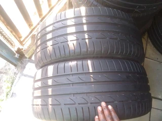2 X 235/40/r19 Bridgestone Potenza Normal Tyres 90% Tread Life Call Paul 0632489024