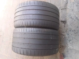 2x 295/30/R20 MICHELIN PILOT SUPAR SPORT TYPES 85% TREAD LIFE CALL PAUL 0632489024