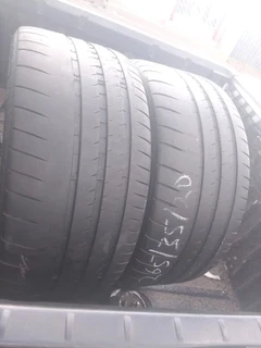 2x 265/35/r20 Michelin Pilot Sport Cup 2 Tyres 90% Tread Life Call Paul 0632489024