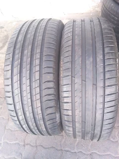 2x 235/55/r19 Michelin Latitude Sport 3 Tyres 95% Tread Life Call Paul 0632489024