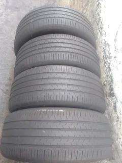 4x 235/50/r19 Continental Eco Contact 6 Normal Tyres 85% Tread Life Call Paul 0632489024 Is Availabl