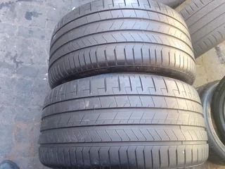 2x 315/40/r21 Pirelle P Zero Normal Tyres 98%tread Life Call Paul 0632489024negotiable Yes