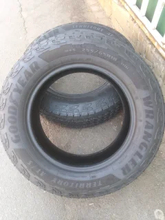2x 265/65/R18 GOODYEAR WRANGLER TERRITORY HT TYRES 98%TREAD LIFE CALL PAUL 0632489024