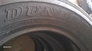 4x 265/65/17 DUNLOP GRAND TRACK AT 25