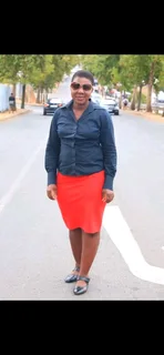 Am urgently seeking a job stay in or out as helper cleaner nanny maid ironing lady cooking