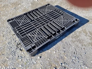 PLASTIC PALLETS FOR SALE