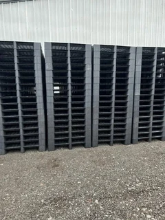 PLASTIC PALLETS FOR SALE