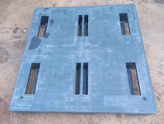 Plastic Pallets for sale