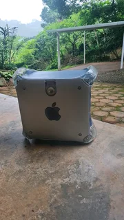 Vintage Macintosh G4 case