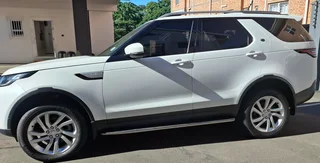2020 Land Rover Discovery Stationwagon
