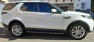 2020 Land Rover Discovery Stationwagon