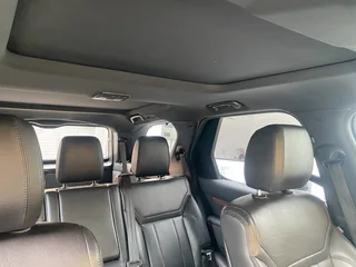 2020 Land Rover Discovery Stationwagon