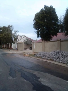 Brick laying and plaster