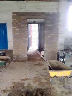 Brick laying and plaster