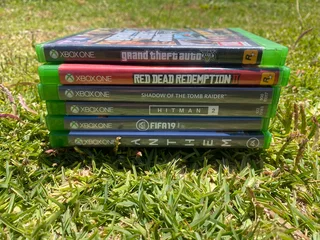 Xbox One S Gaming Bundle – 2 Controllers &#43; 6 Games &#43; Extras!