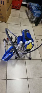 Airless paint sprayer machine for sale brand new 395 ultra