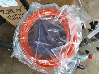 AIRLESS PAINT SPRAYER MACHINE FOR SALE 890 MODEL