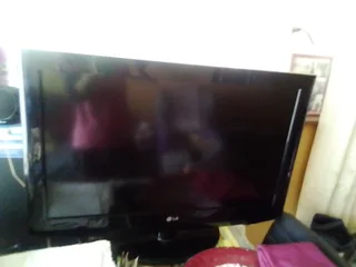 LG 32 inch LCD TV good condition