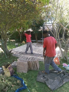 HANDYMAN LOOKING FOR WORK