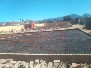 Building and renovations handyman