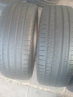 Two 235/55/19 pirelli scorpion Verde 80%