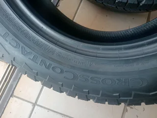 Two 265/60/18 continental cross contact 89%
